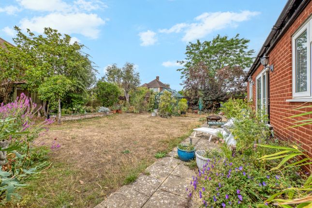20 Hays Walk, Cheam, Sutton photo 3