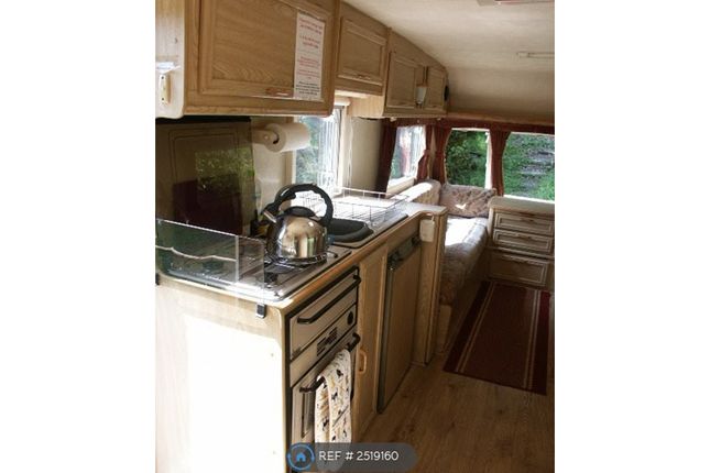 Kitchen Area &amp; Fridge