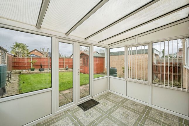 5, Oakwell Drive, Doncaster photo 4