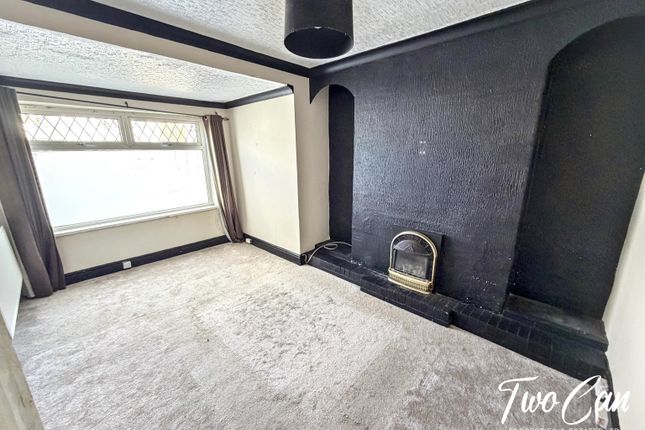 14, Warner Place, Llanelli photo 3