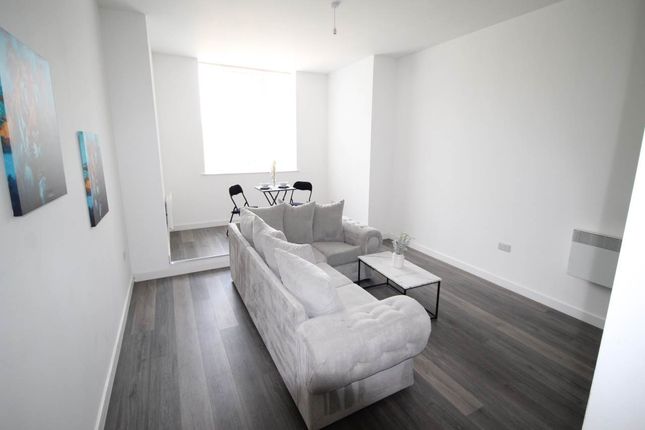 Flat to rent in Bingley Road, Bradford