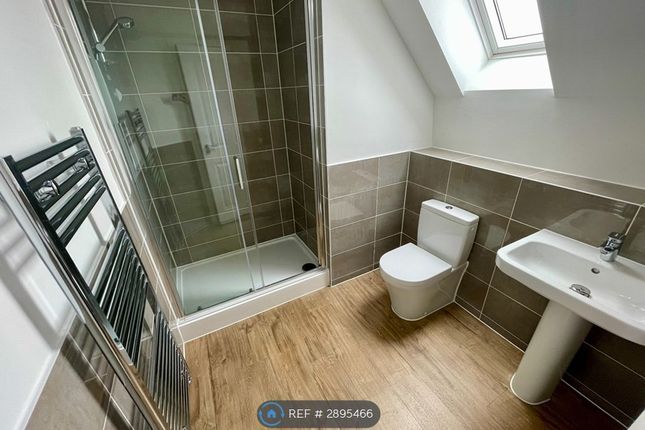 Harvest Road, Market Harborough photo 5