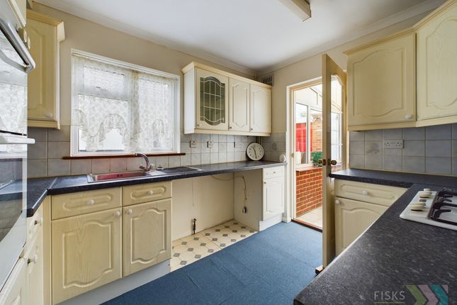 Bungalow for sale in Villiers Way, Essex