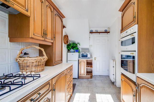 16, High Meadows, Wakefield photo 4