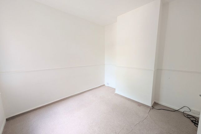 79, Agincourt Road, Portsmouth photo 3