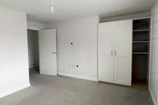 Flat to rent in Dobson Close, Leybourne, West Malling