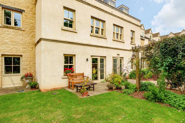Thumbnail Flat for sale in Mercer Way, Tetbury