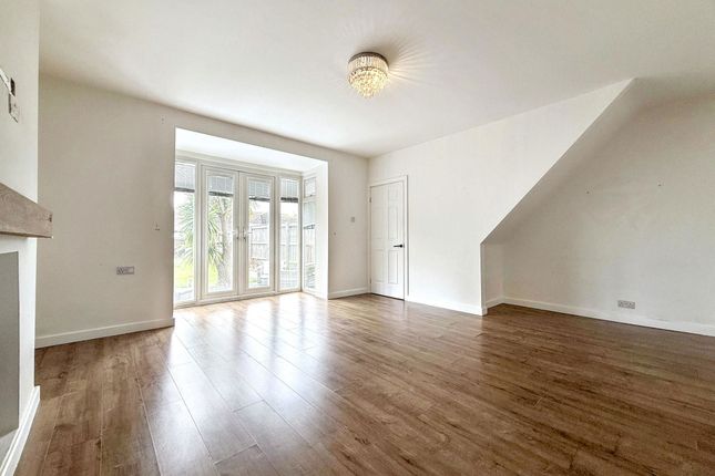 20, Newcastle Avenue, Peterlee photo 4