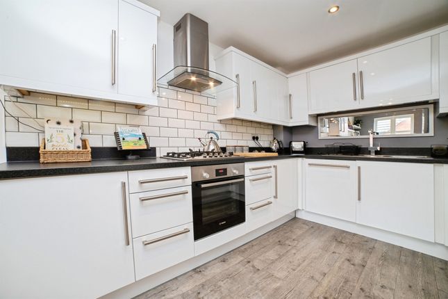 7, Hollies Farm Drive, ILKESTON photo 4