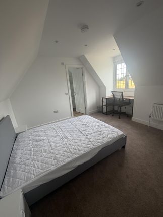 Room 4, 49 Delph Road, Spalding photo 3