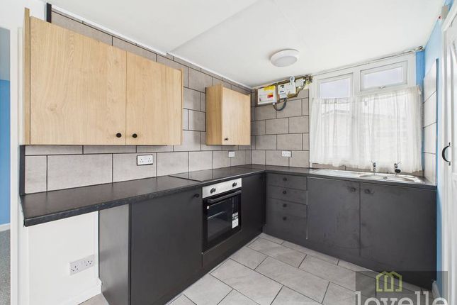 18, Seaholme Park, Mablethorpe photo 2
