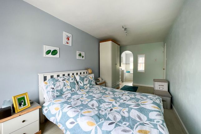 Detached house for sale in Stoneberry Road, Bristol