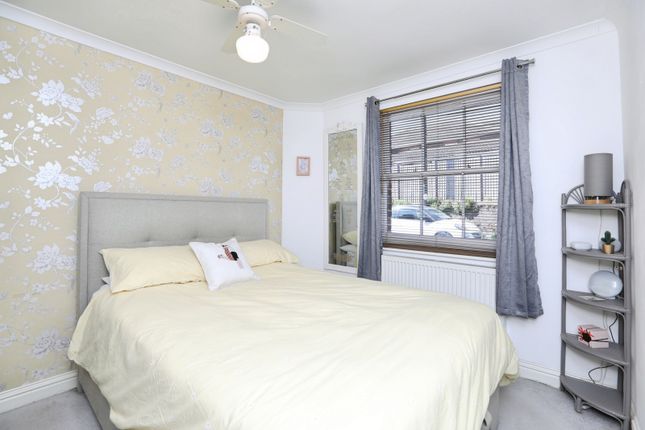 19, Crown Road, Kent photo 2