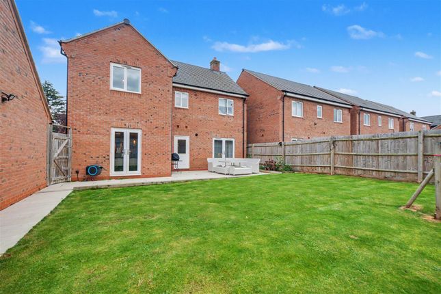 Paddock Close, Derby photo 4