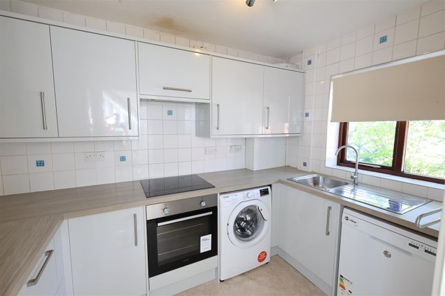 6, Cross Keys Close, Sevenoaks photo 3