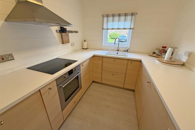 15, Walton Park, North Shields photo 3