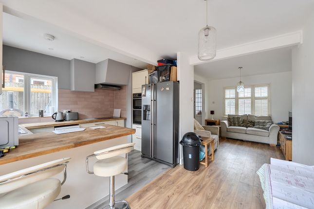 54, Canons Lane, Tadworth photo 4