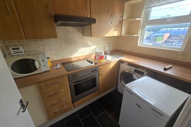20B, Borough Road, DARLINGTON photo 3