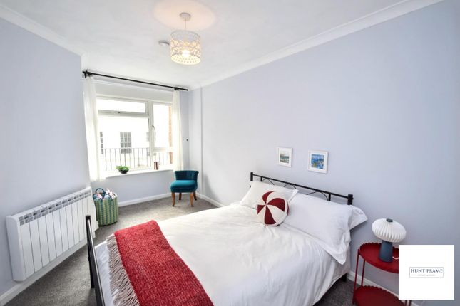 8 Kenton Court, Jevington Gardens, Eastbourne photo 4