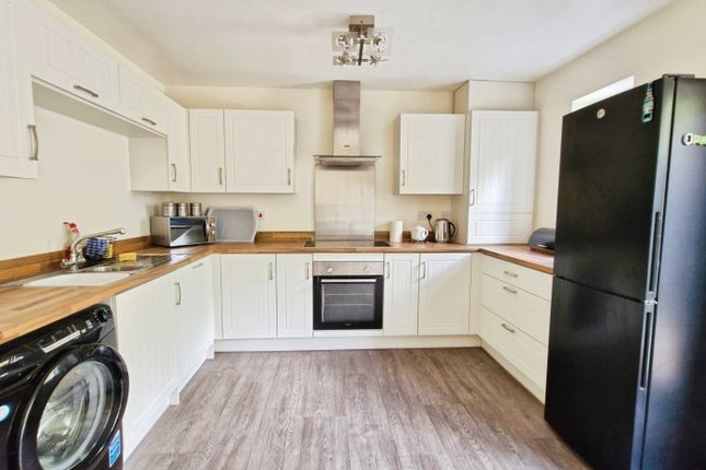 10, Ken Jones Close, Lightmoor, Telford photo 2