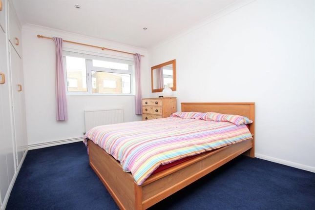 Flat for sale in Lincett Avenue, Worthing