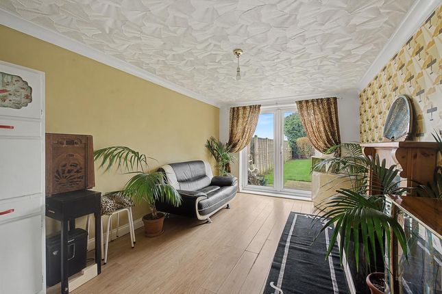 15, Hixs Lane, Wisbech photo 3
