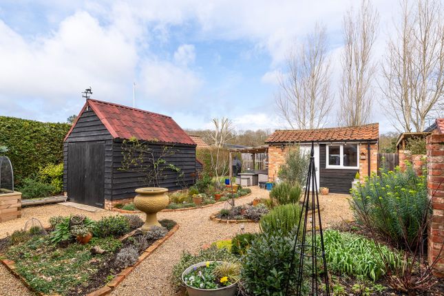 18, Top End, Renhold, Bedfordshire photo 3