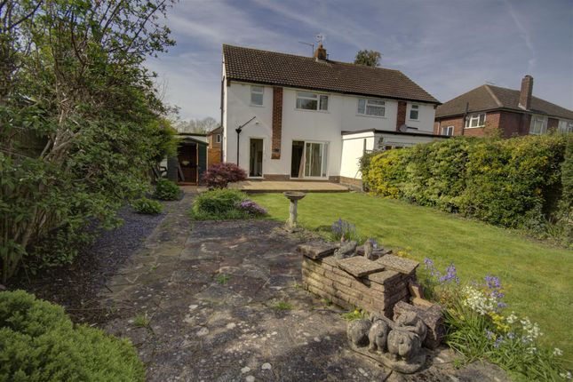 Property for sale in Wealden Close, Hildenborough, Tonbridge