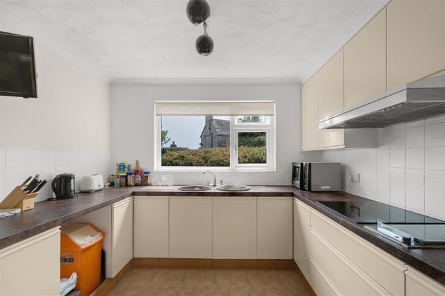 19, Russell Avenue, Swanage photo 3