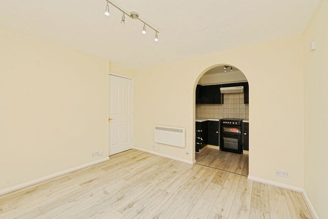 Flat 37, Castle Court,, Sydenham Road, London photo 2