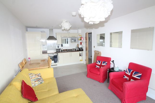 Thumbnail Flat to rent in Trawler Road, Maritime Quarter, Swansea