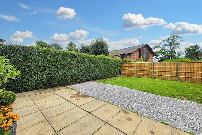 1, Knutsford View, Altrincham photo 4