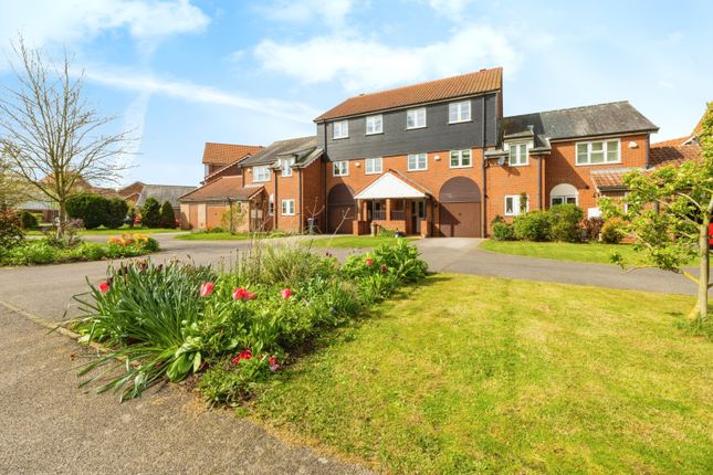 Town house for sale in Park Lane, Burton Waters, Lincoln
