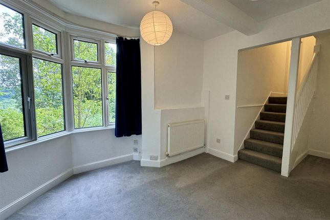 2 Woolmer Hill Lodge, Lower Hanger, Haslemere photo 3