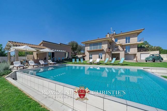 Thumbnail Villa for sale in Foiano Della Chiana, 52045, Italy
