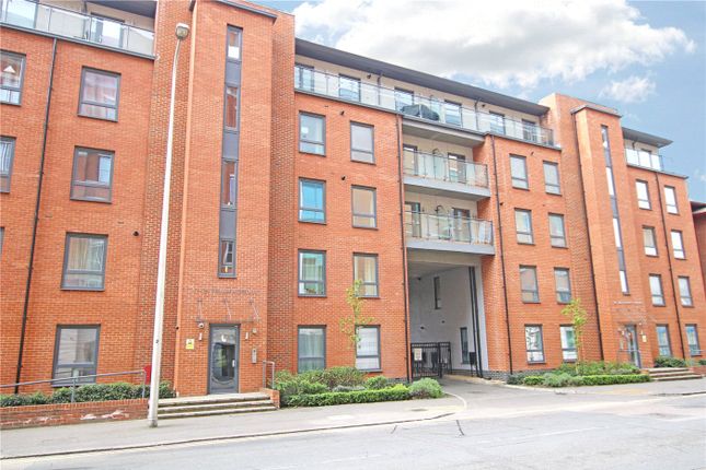 Thumbnail Flat for sale in Friary Court, Tudor Road, Reading, Berkshire