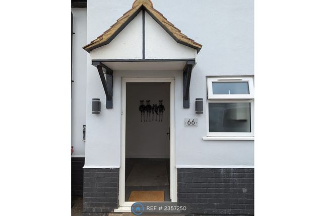 St Andrews Way, Slough photo 4