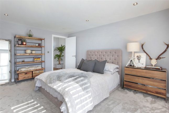 Flat for sale in Candlemakers Apartments, 112 York Road, London