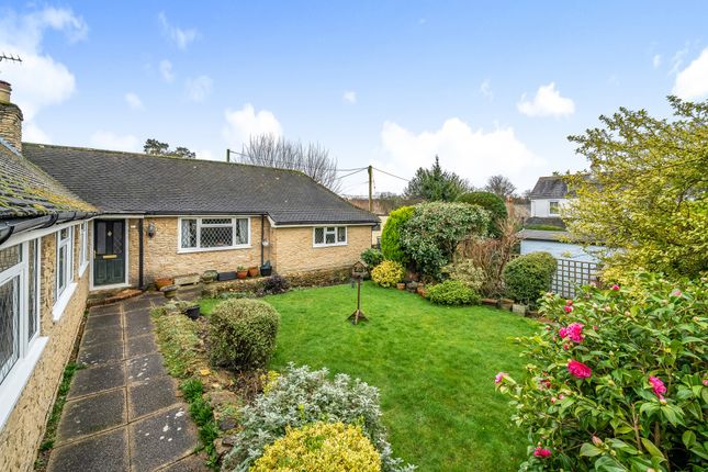 Bungalow for sale in The Hamlet, Gallowstree Common, Reading, Oxfordshire