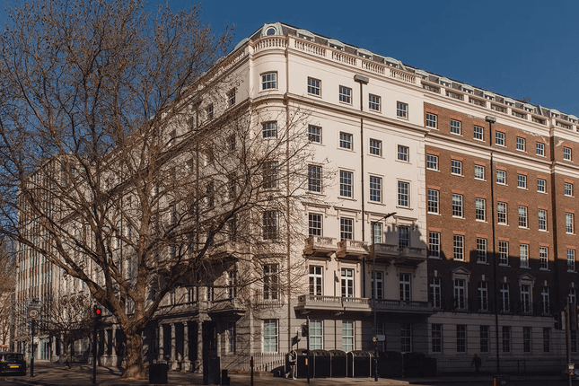 Office to let in Eccleston Square, London