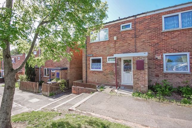 End terrace house to rent in Astley Close, Redditch