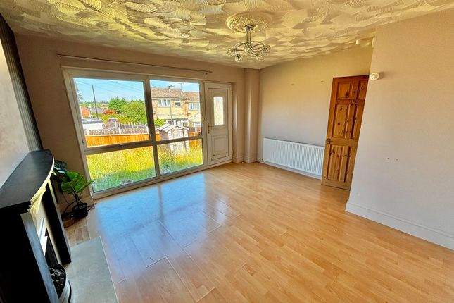 58 Sunnybank Crescent Brinsworth, Rotherham photo 3