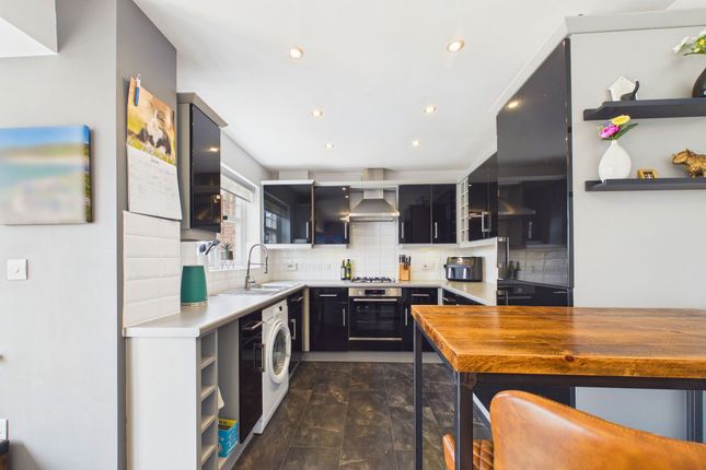 29 Lingla Gardens, Frizington photo 4