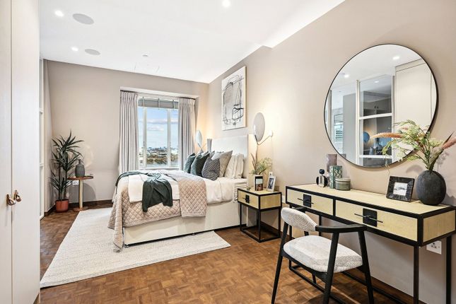 Flat for sale in Kingsway, Covent Garden, London