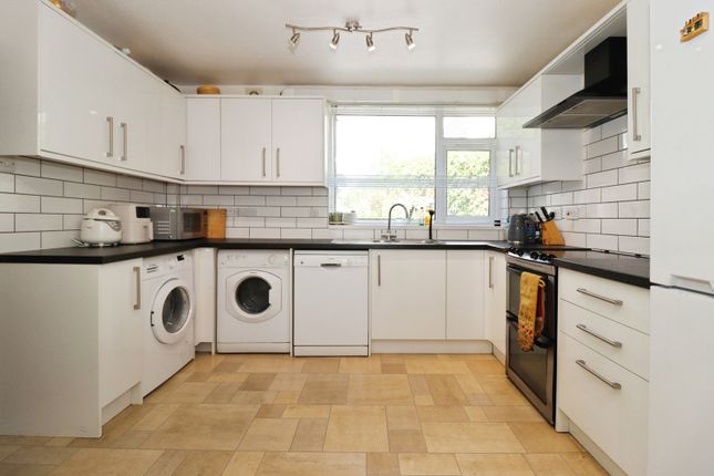 11, Druetts Close, Somerset photo 4