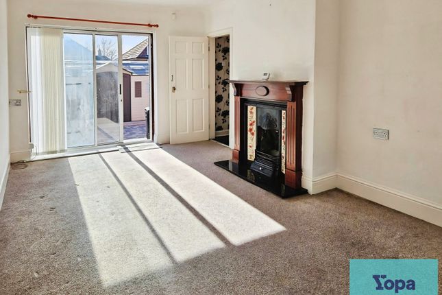 63, Pinfold Avenue, Norton, Stoke-on-trent photo 3