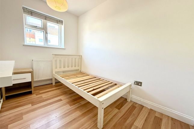 1A Canterbury Road, London photo 3