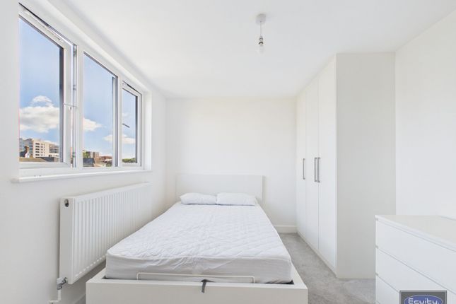 Room 7 86 Latham Road, Kent photo 2