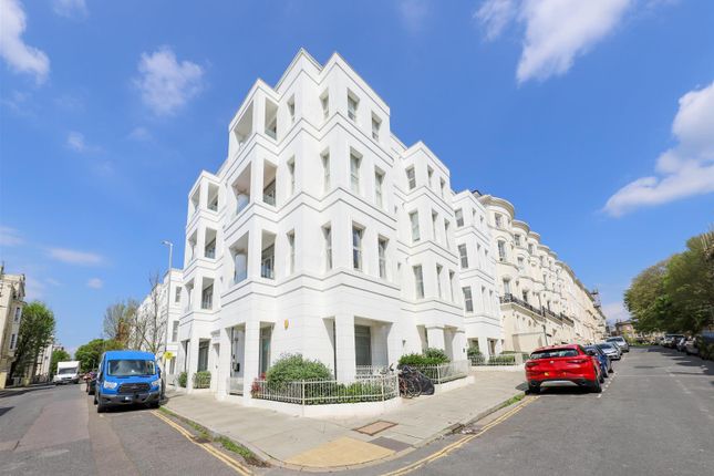 Thumbnail Flat to rent in Norfolk Terrace, Brighton