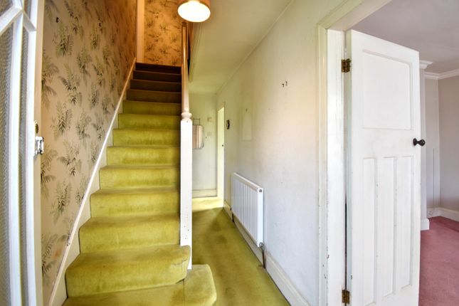 10, Mayfield Crescent, Louth photo 2